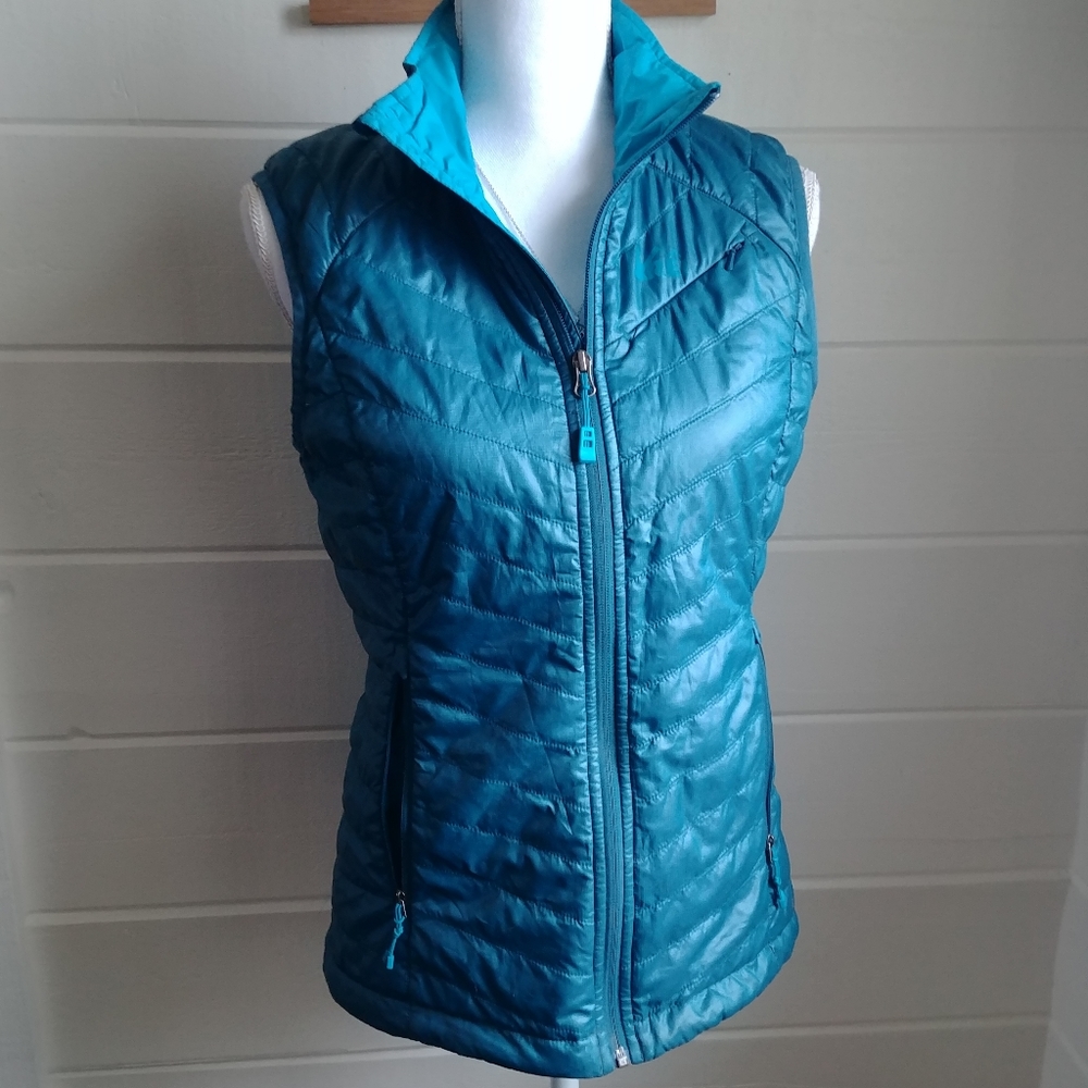 Small REI Lightweight Puffy Vest w/ Extra Pocket